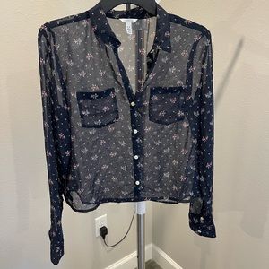 Women’s Aeropostale sheer long sleeve shirt (size medium)